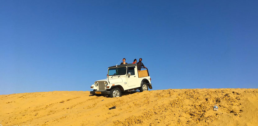 Fortuner Jeep Desert Safari – Jaisalmer